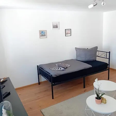 Stellas Monteurwohnungen *